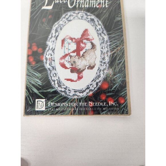 VTG Designs For The Needle Cat & Bow Lace Ornament Christmas Cross Stitch Kit - Picture 3 of 5